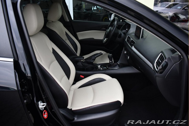 Mazda 3 SP/G165/REVOLUTION TOP BO 2015