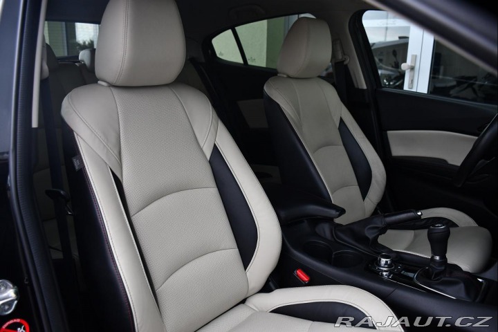 Mazda 3 SP/G165/REVOLUTION TOP BO 2015