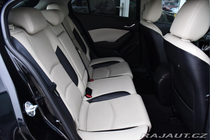 Mazda 3 SP/G165/REVOLUTION TOP BO 2015