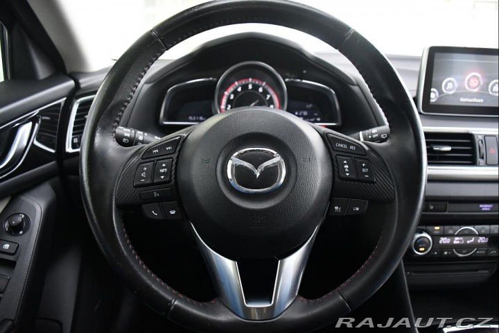 Mazda 3 SP/G165/REVOLUTION TOP BO 2015