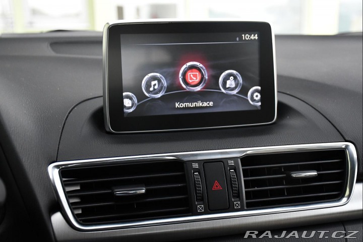Mazda 3 SP/G165/REVOLUTION TOP BO 2015