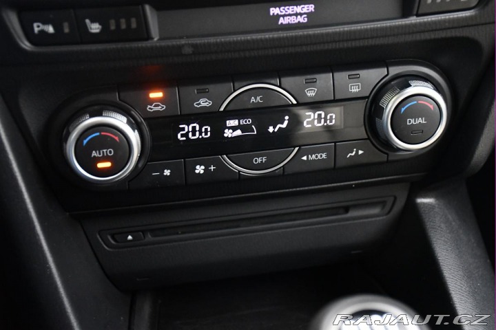 Mazda 3 SP/G165/REVOLUTION TOP BO 2015