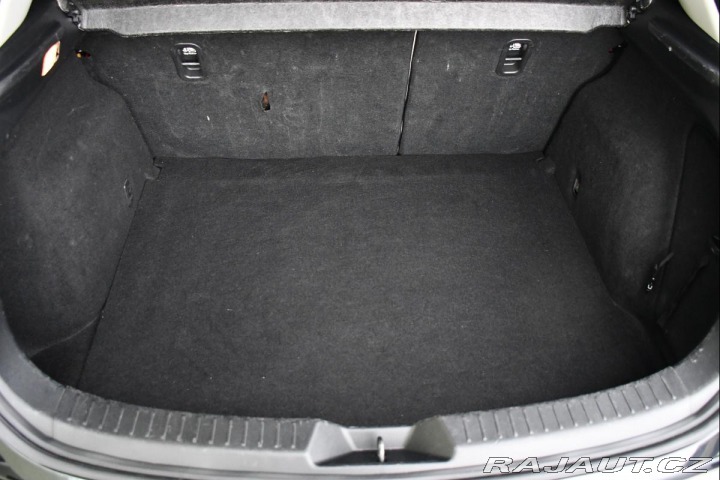 Mazda 3 SP/G165/REVOLUTION TOP BO 2015