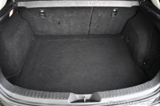 Mazda 3 SP/G165/REVOLUTION TOP BO 2015