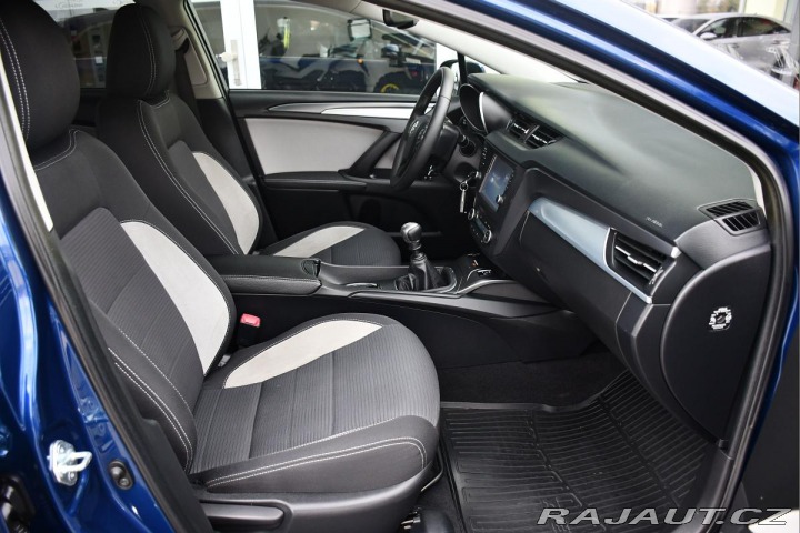 Toyota Avensis 2.0D ČR MOTOR BMW TAŽNÉ K 2015