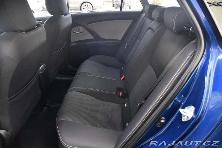 Toyota Avensis 2.0D ČR MOTOR BMW TAŽNÉ K 2015