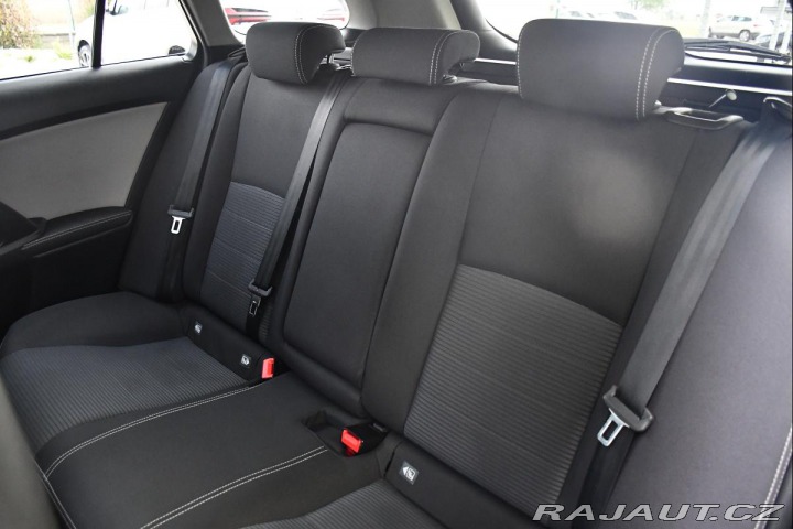 Toyota Avensis 2.0D ČR MOTOR BMW TAŽNÉ K 2015