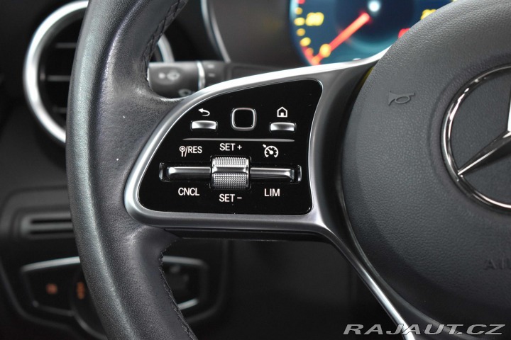 Mercedes-Benz GLC 200 4MATIC*REZERVACE* 2020