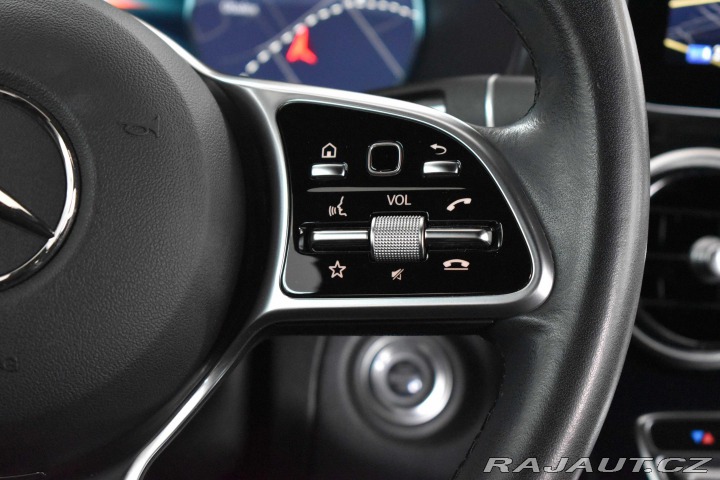 Mercedes-Benz GLC 200 4MATIC*REZERVACE* 2020