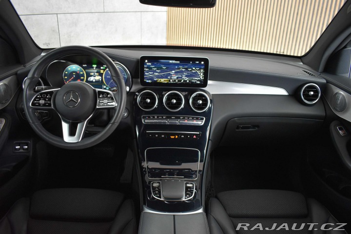 Mercedes-Benz GLC 200 4MATIC*REZERVACE* 2020
