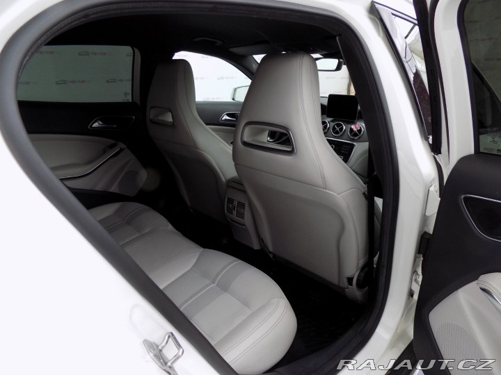 Mercedes-Benz GLA 200/NAVI/Performance-LED/ 2019