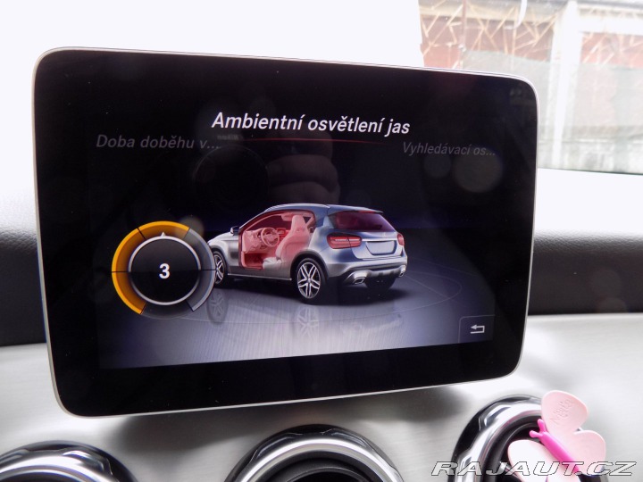 Mercedes-Benz GLA 200/NAVI/Performance-LED/ 2019
