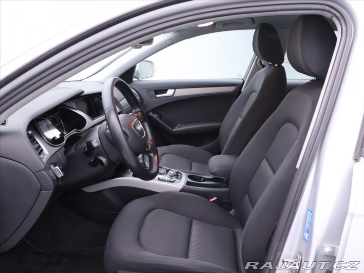Audi A4 2,0 TDI 105kW Aut. CZ Kli 2012
