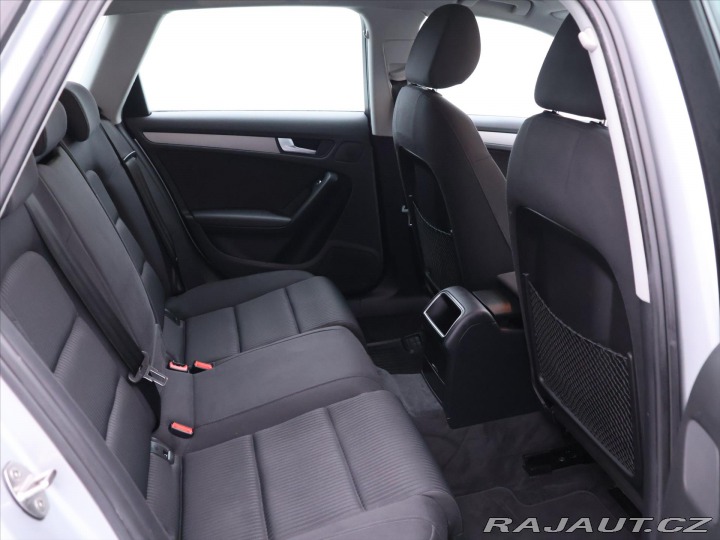 Audi A4 2,0 TDI 105kW Aut. CZ Kli 2012