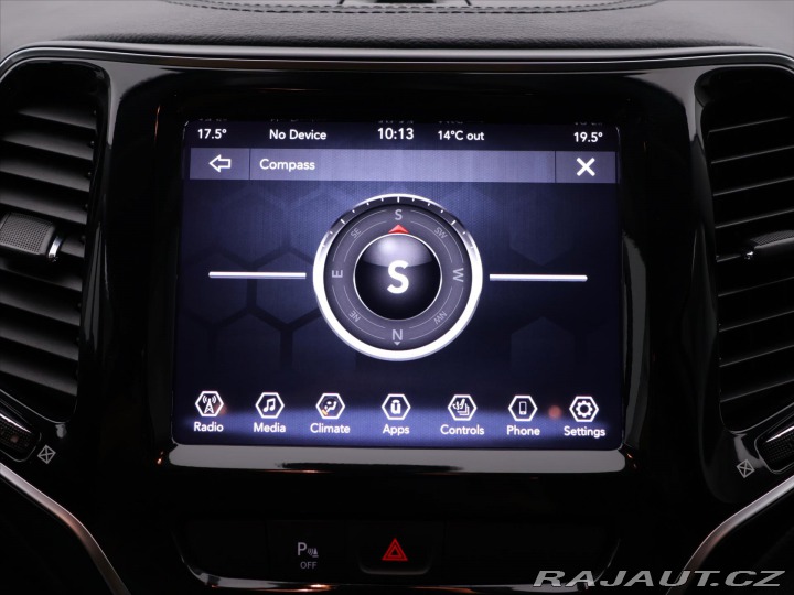 Jeep Cherokee 3,2 200kW AWD Kamera 1.Ma 2019