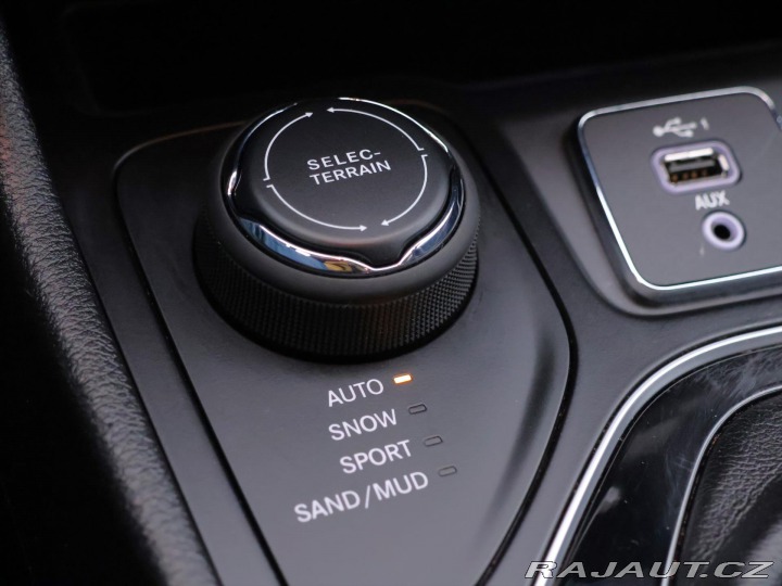 Jeep Cherokee 3,2 200kW AWD Kamera 1.Ma 2019