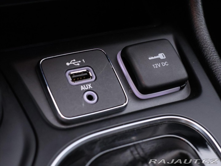 Jeep Cherokee 3,2 200kW AWD Kamera 1.Ma 2019