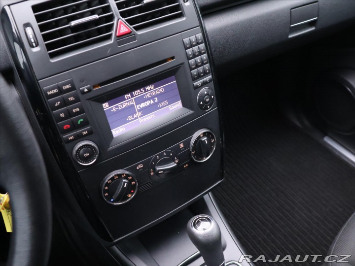 Mercedes-Benz A 1,5 160 70kW Automat Klim 2011