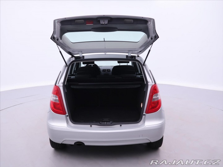 Mercedes-Benz A 1,5 160 70kW Automat Klim 2011