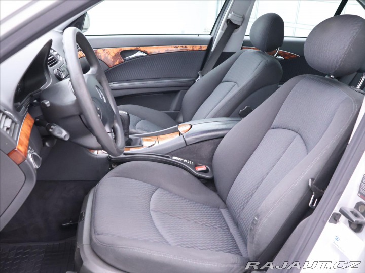 Mercedes-Benz E 2,2 220 CDI 110kW Eleganc 2003