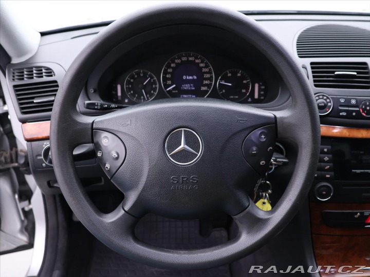 Mercedes-Benz E 2,2 220 CDI 110kW Eleganc 2003