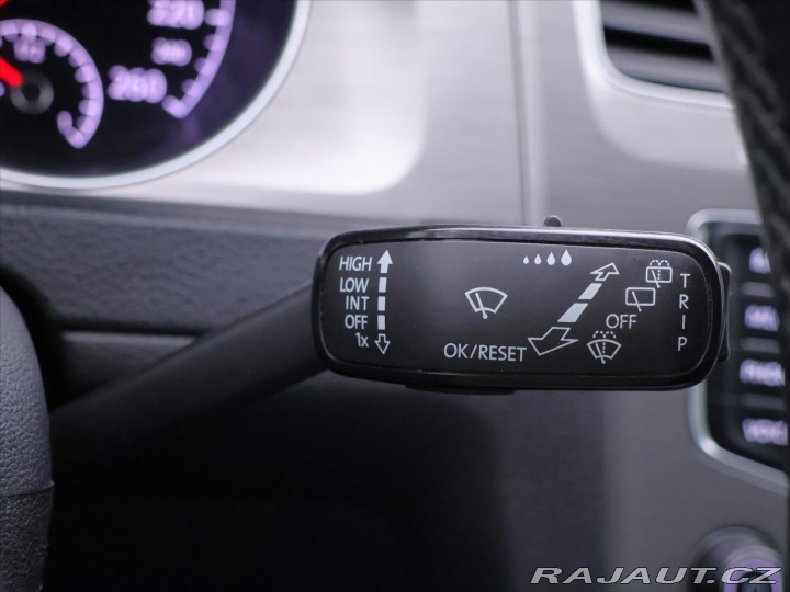 Volkswagen Golf 1,4 TSI 90kW Comfotline D 2014
