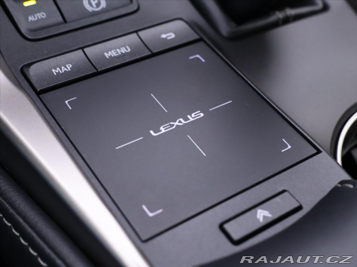 Lexus Ostatní modely NX 300h 2,5 145kW 4WD Limited Ed. 2018