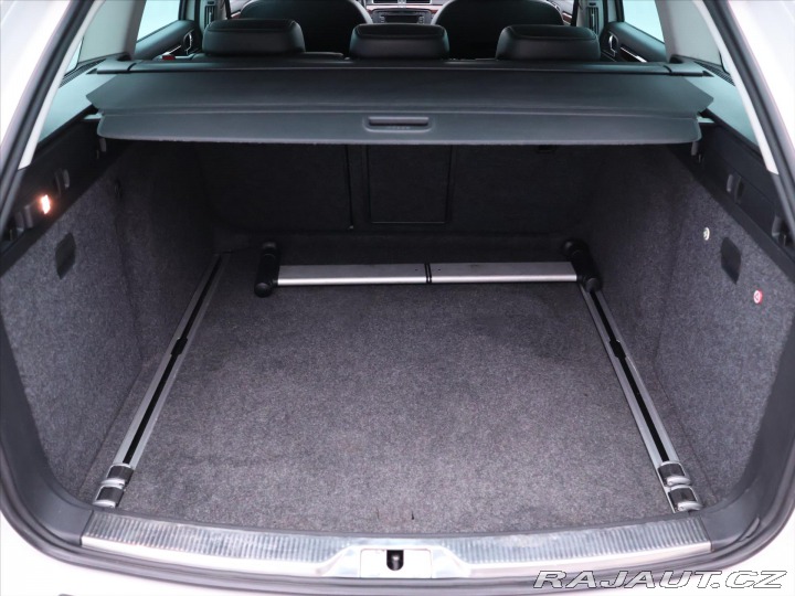 Škoda Superb 2,0 TDI 125kW DSG Eleganc 2011