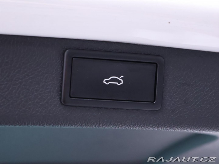 Škoda Superb 2,0 TDI 125kW DSG Eleganc 2011
