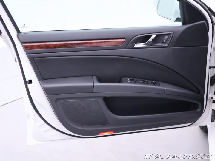 Škoda Superb 2,0 TDI 125kW DSG Eleganc 2011