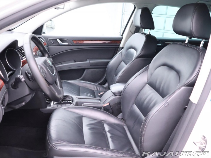 Škoda Superb 2,0 TDI 125kW DSG Eleganc 2011