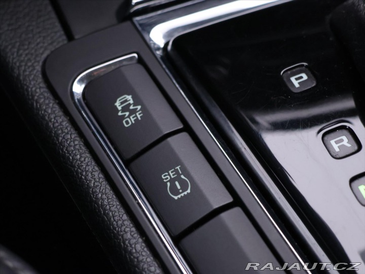 Škoda Superb 2,0 TDI 125kW DSG Eleganc 2011