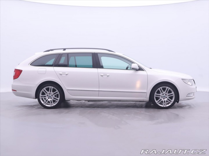 Škoda Superb 2,0 TDI 125kW DSG Eleganc 2011