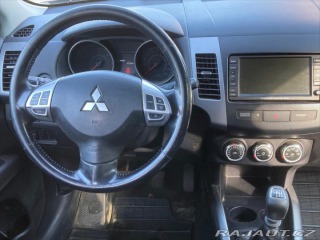 Mitsubishi Outlander 2,2   Di-D 4x4 2010