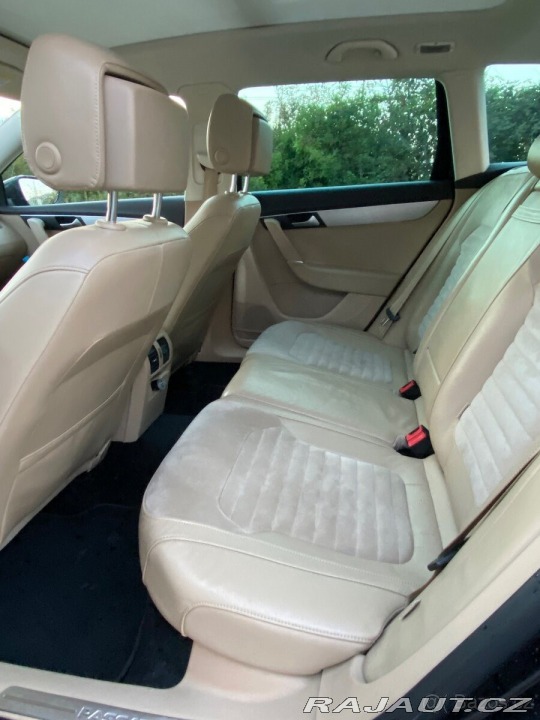 Volkswagen Passat Variant B7 2013 4 MOTION 2013