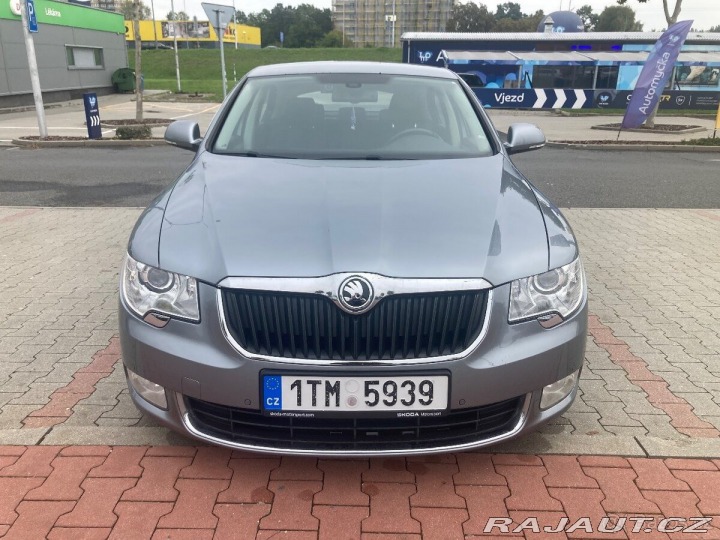 Škoda Superb 2,2 2 2010
