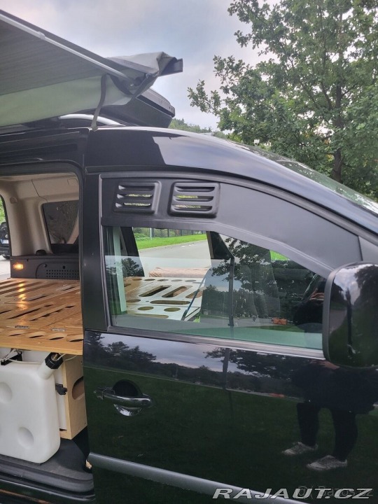 Volkswagen Caddy 1,6 2012