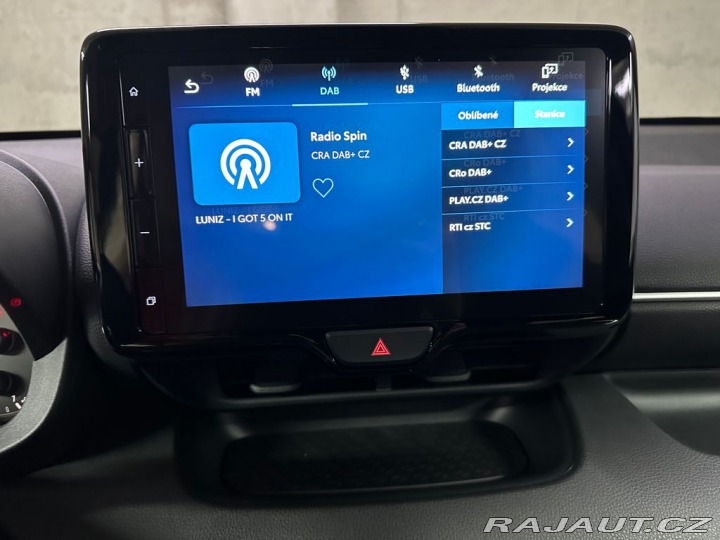 Toyota Yaris Comfort 1.5 Hybrid e-CVT 1800