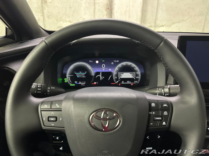 Toyota C-HR Style 2.0 Hybrid 135kW E- 2025