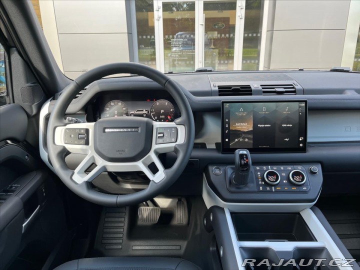 Land Rover Defender 3,0 110 S D200 AWD 2025