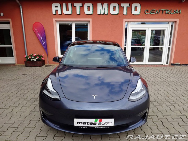 Tesla Model 3 L. Range D. Motor 366 kW 2020