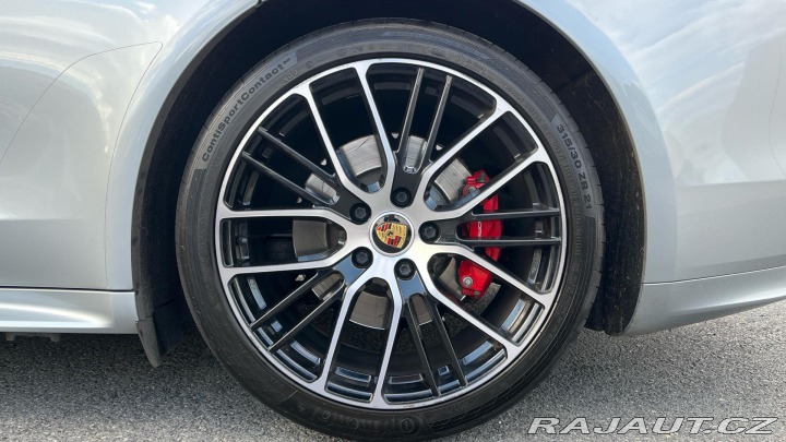 Porsche Panamera GTS 2021