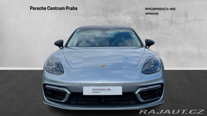 Porsche Panamera GTS 2021