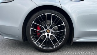 Porsche Panamera GTS 2021