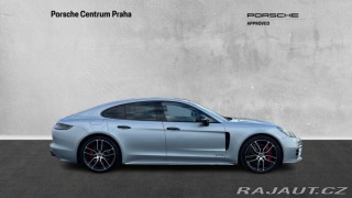 Porsche Panamera GTS 2021
