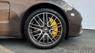 Porsche Panamera Turbo S 2022