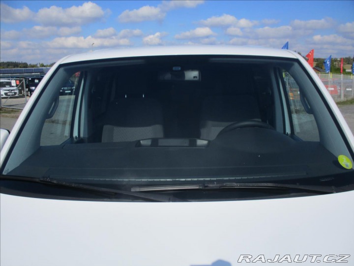 Volkswagen Transporter 2,0 TDi Bluemotion 5míst 2013