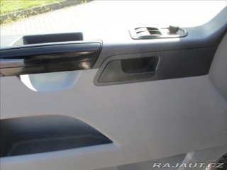 Volkswagen Transporter 2,0 TDi Bluemotion 5míst 2013