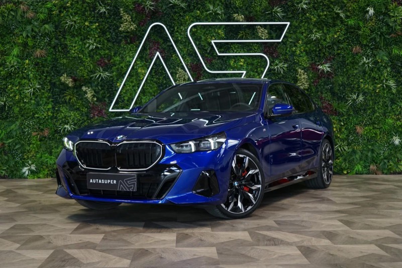 BMW 5 40d*xDRIVE*360*ZÁRUKA*NEZ