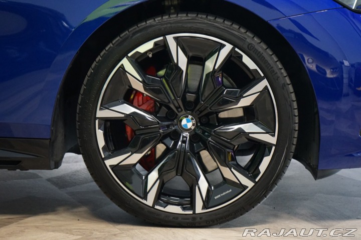 BMW 5 40d*xDRIVE*360*ZÁRUKA*NEZ 2025